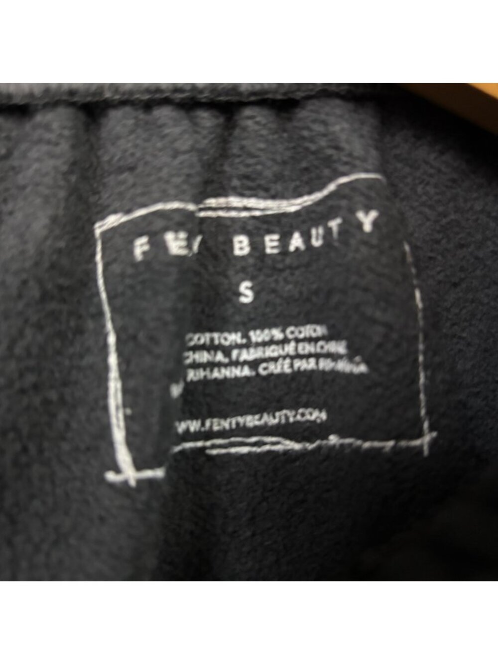 Fenty Beauty by Rihanna Initials Logo Oversized Sweatpants S - Picture 4 of 4